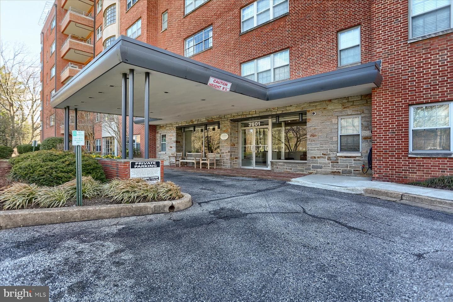 3601 Greenway #412 photo 2
