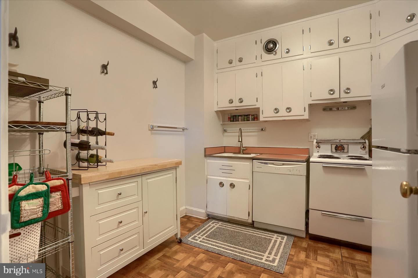 3601 Greenway #412 photo 8