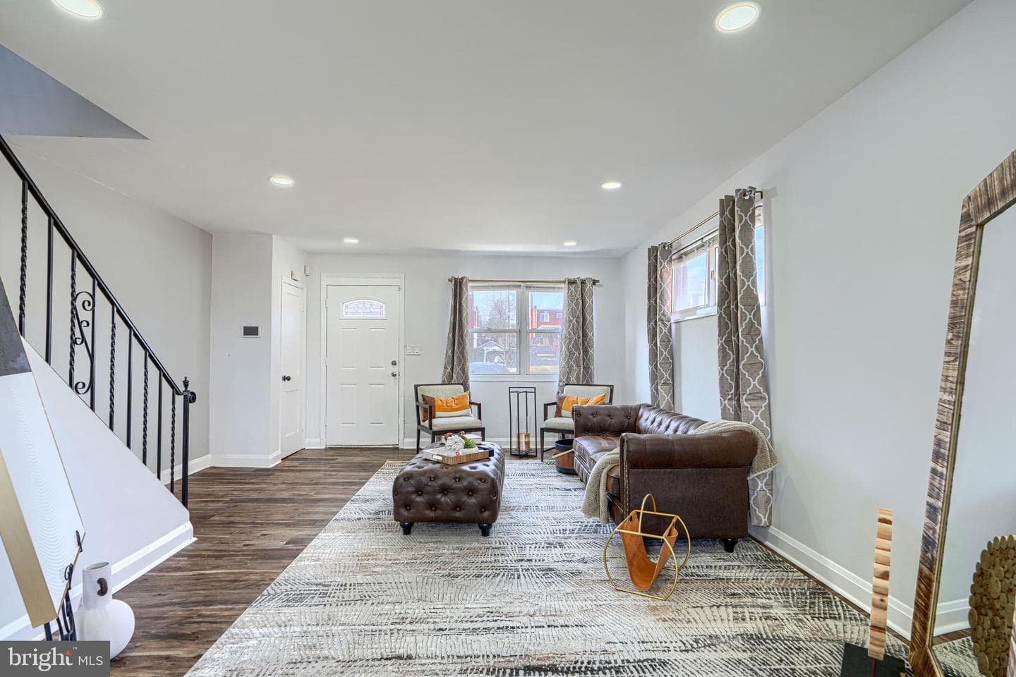 5327 Todd Avenue photo 8