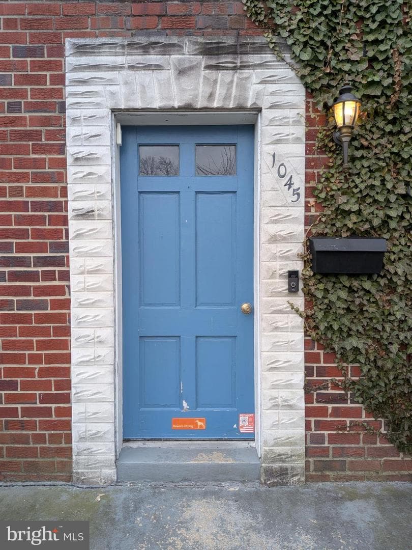 1045 Marlau Drive photo 2