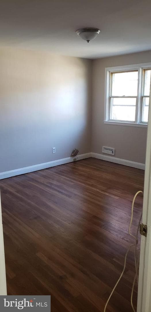 1045 Marlau Drive photo 3