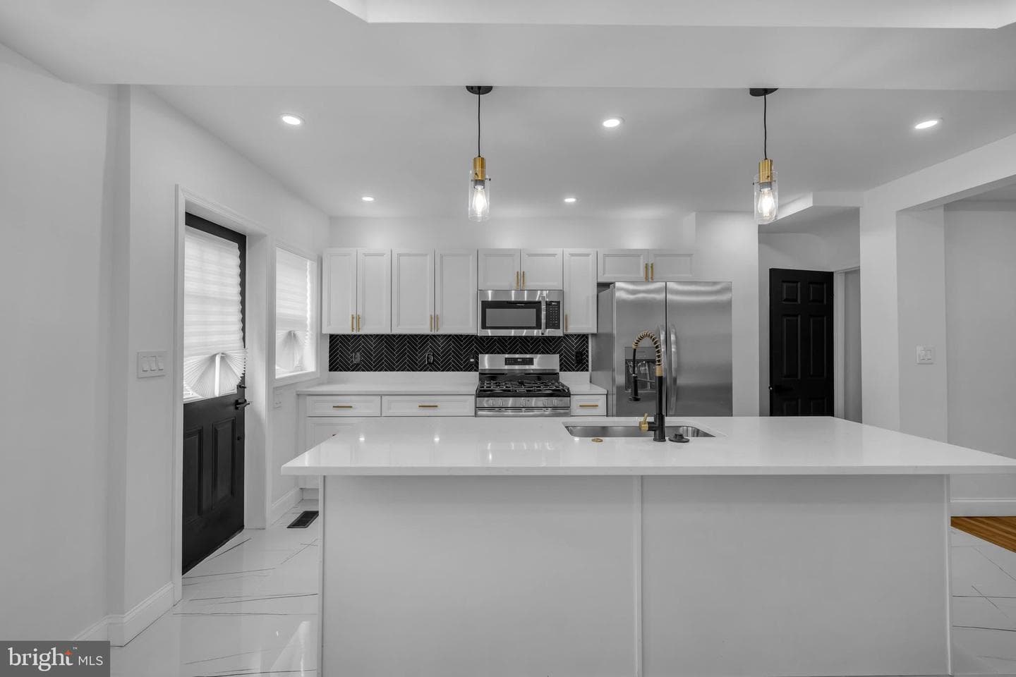 1537 Stonewood Road photo 12
