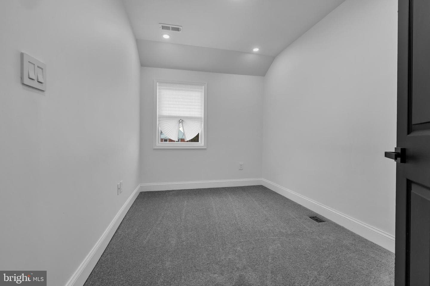 1537 Stonewood Road photo 25