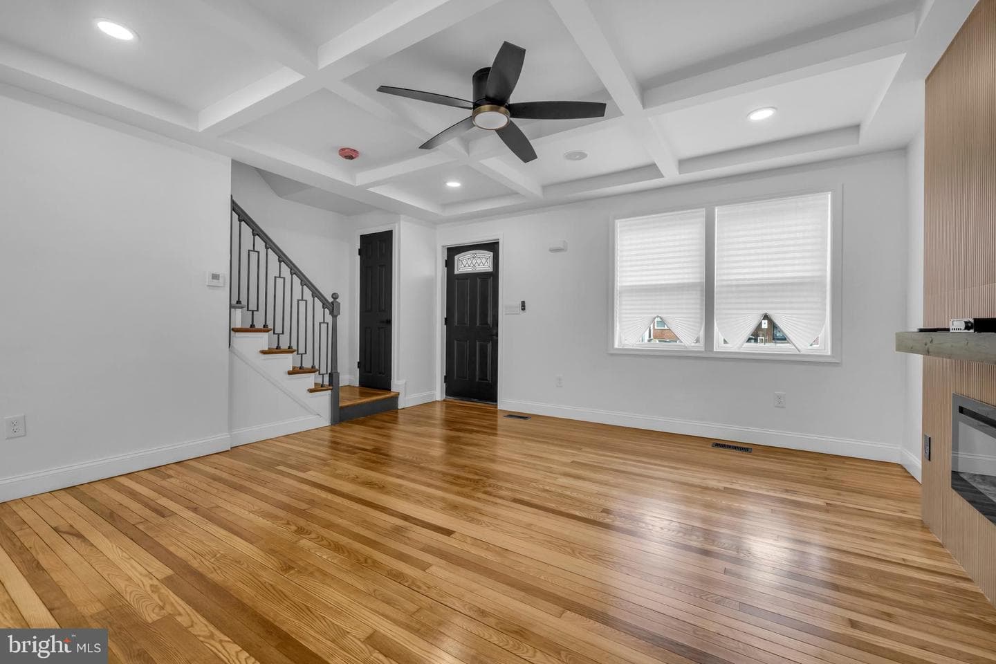 1537 Stonewood Road photo 6