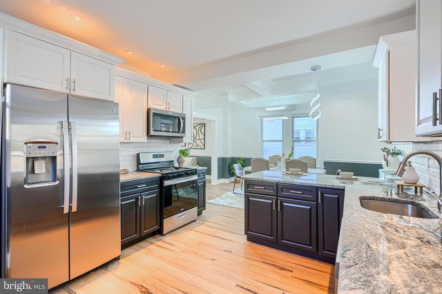 612 Woodbourne Avenue photo 3