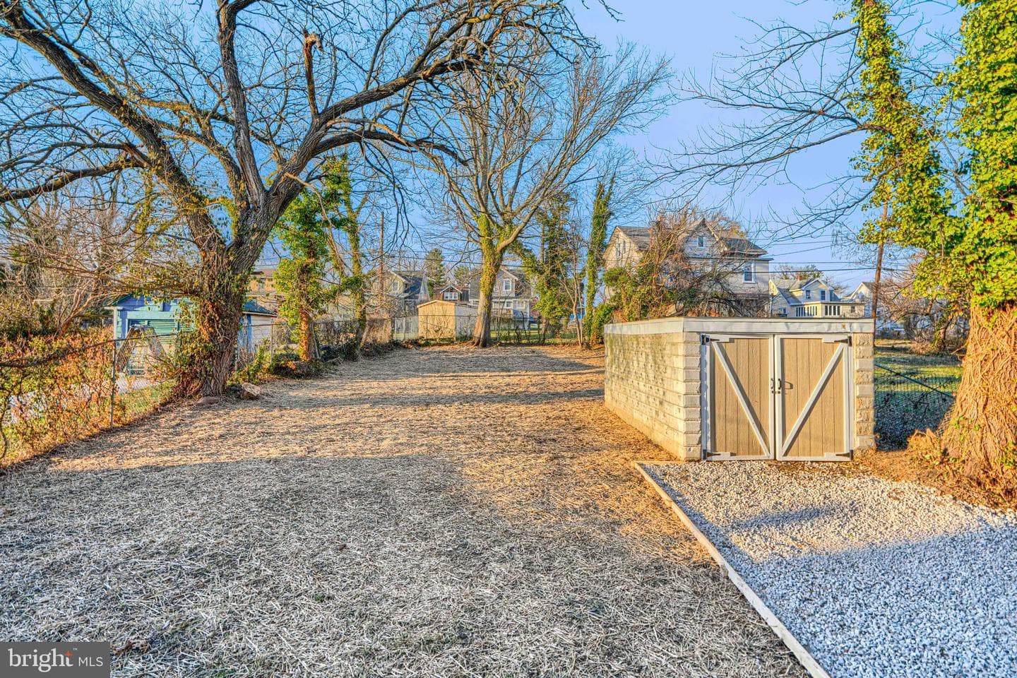 612 Woodbourne Avenue photo 39