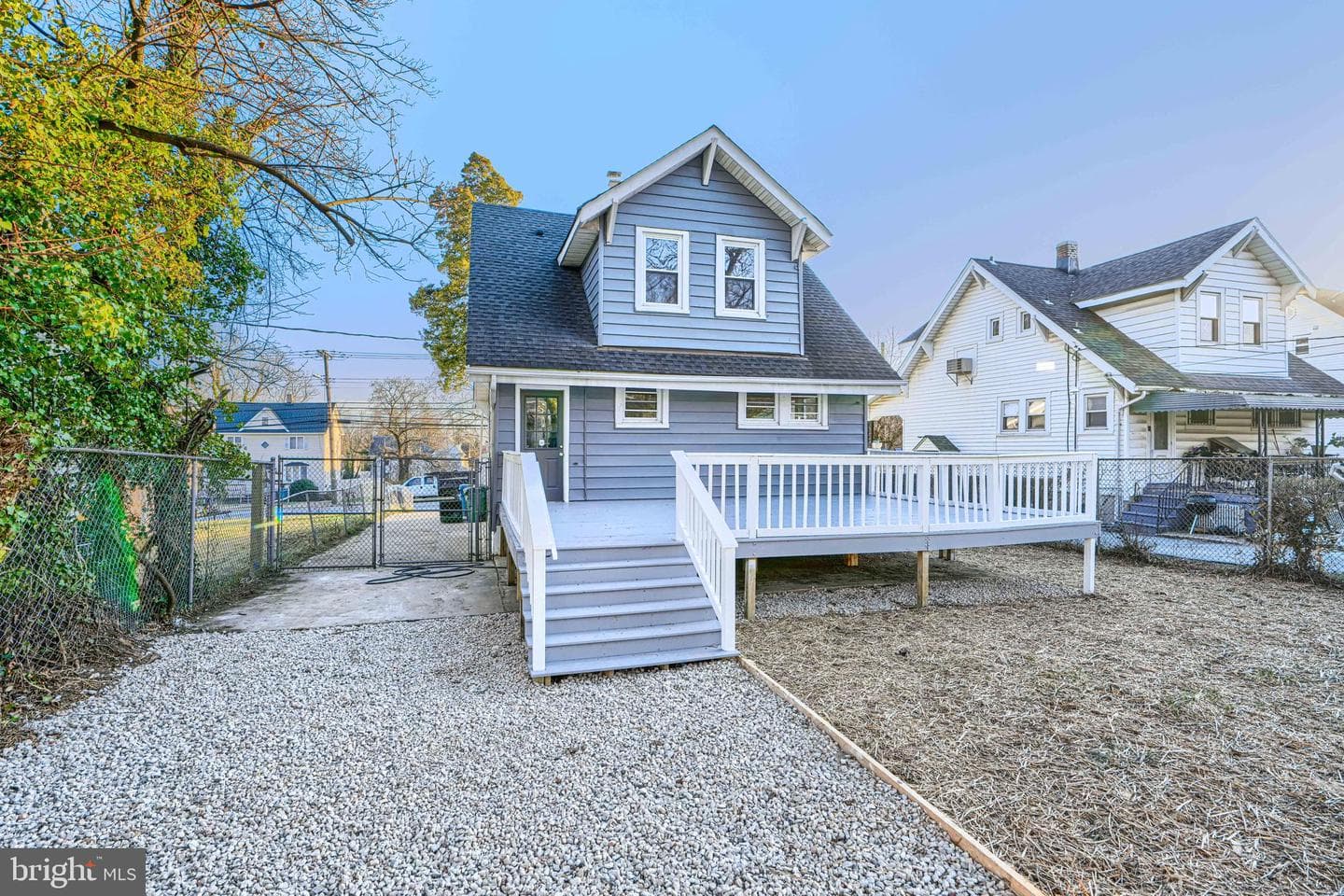 612 Woodbourne Avenue photo 40