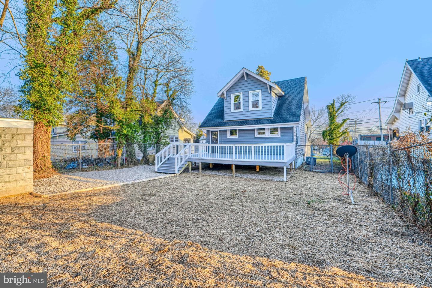 612 Woodbourne Avenue photo 48