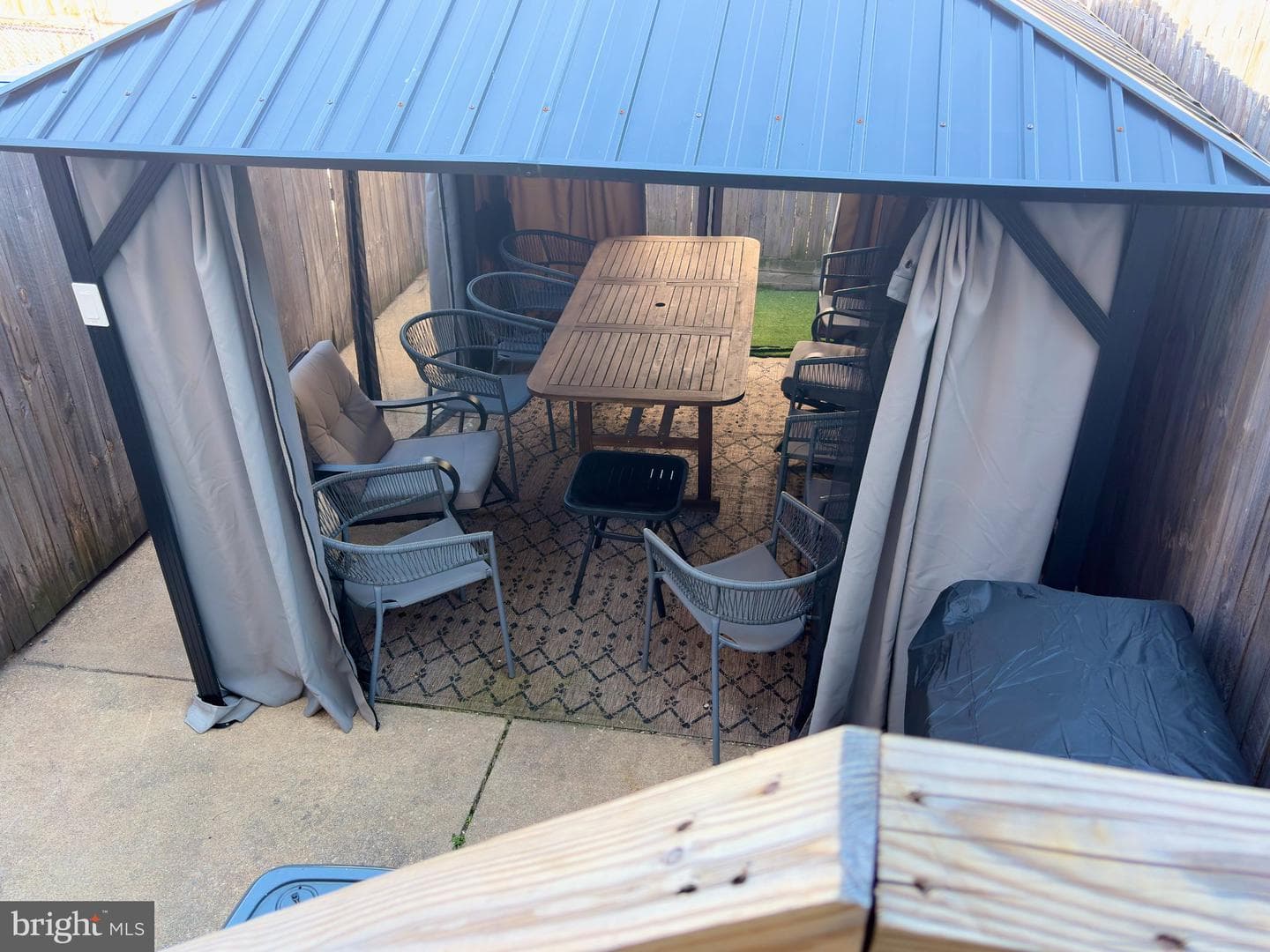 129 N Rose Street photo 25
