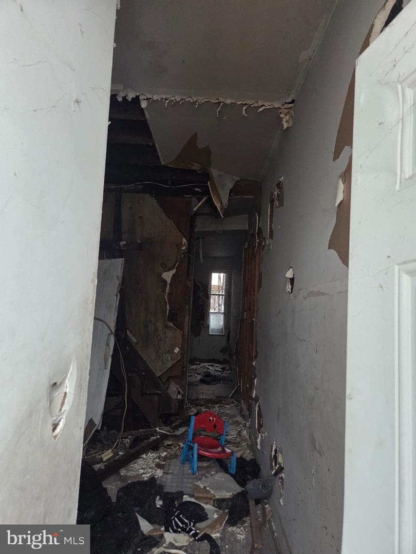 305 S Pulaski Street photo 12