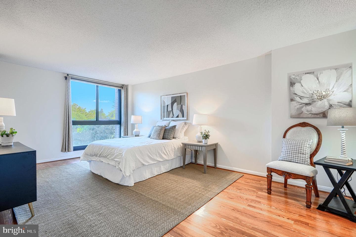 4100 N Charles Street #412 photo 30