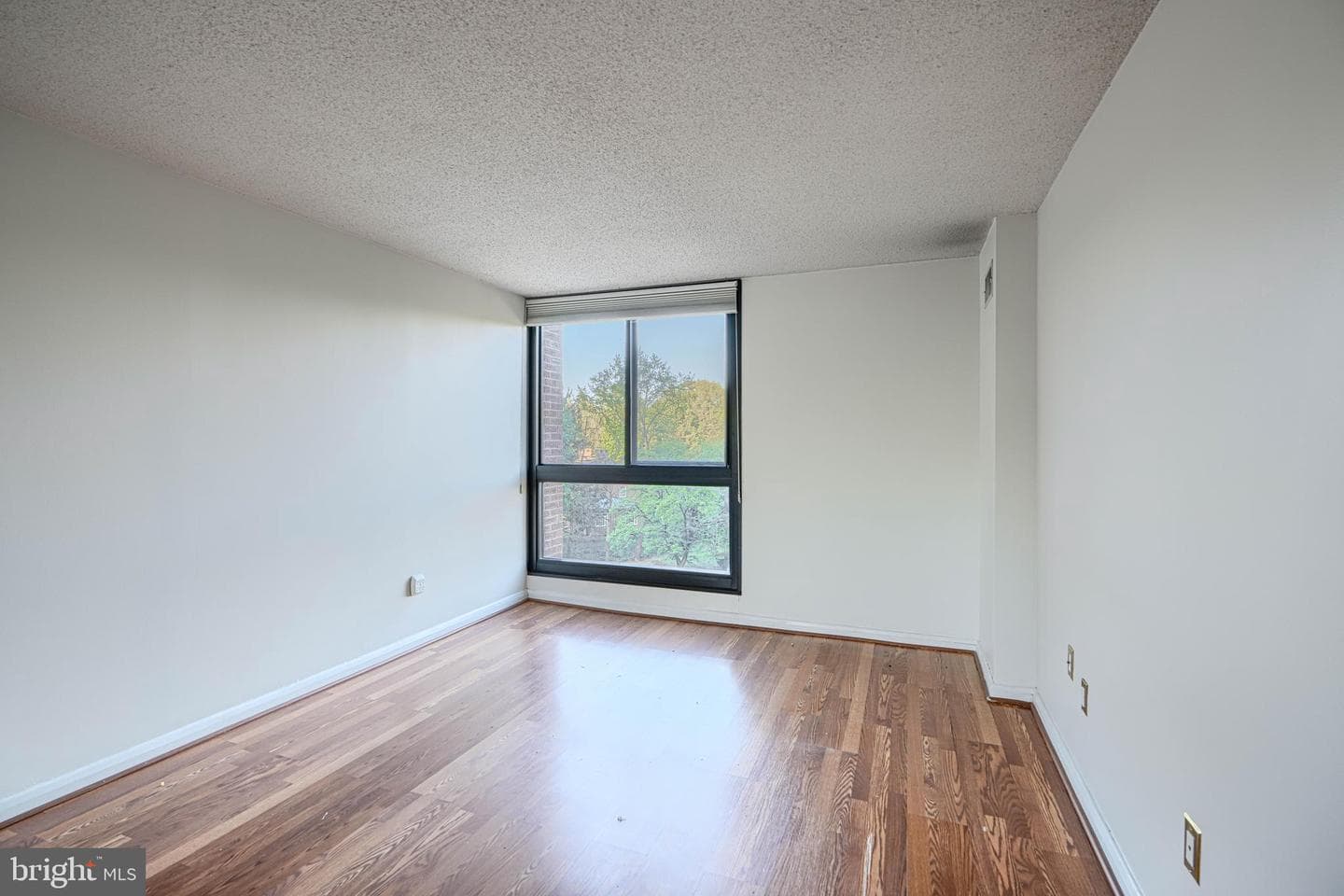 4100 N Charles Street #412 photo 36