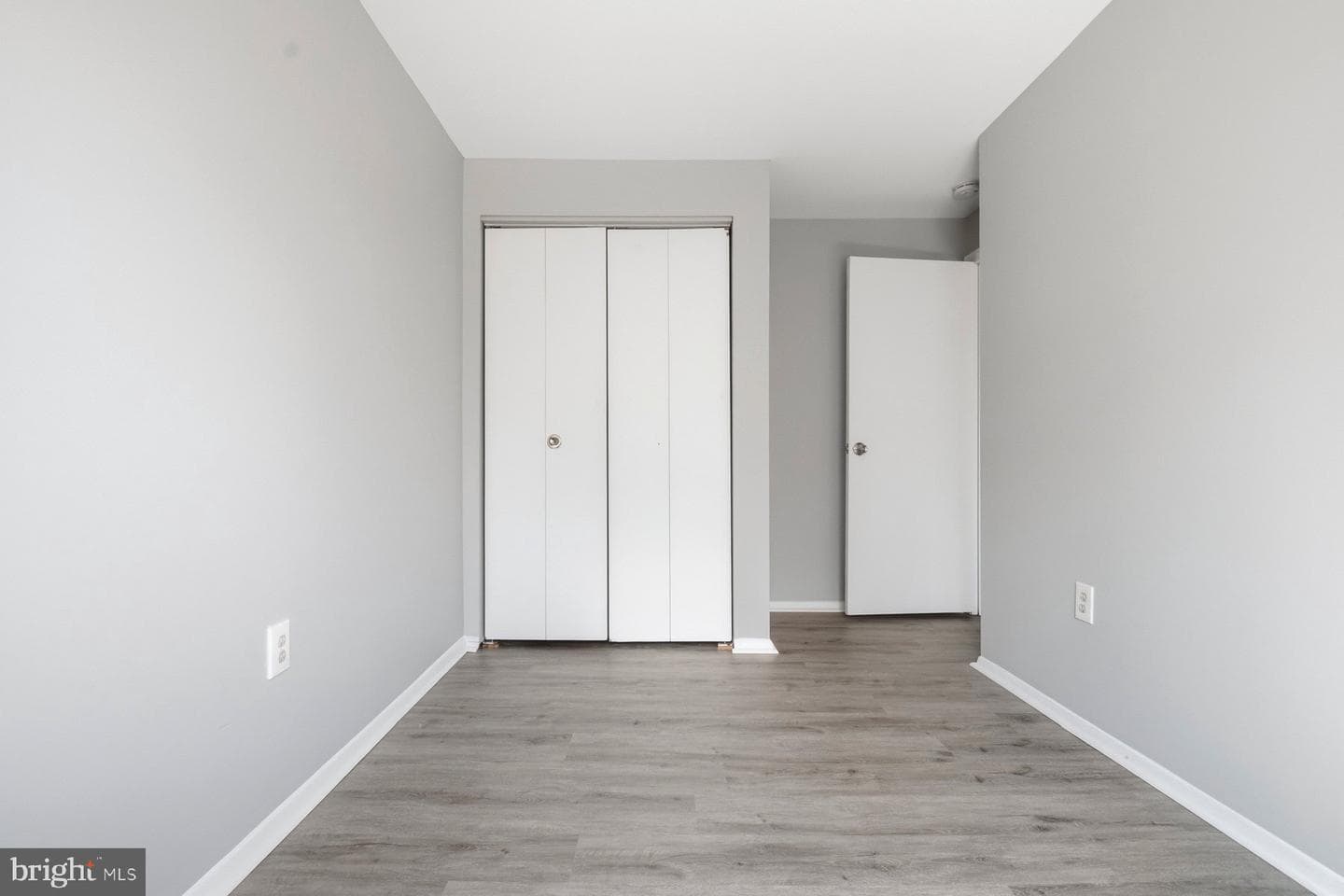 4626 Frederick Avenue photo 16