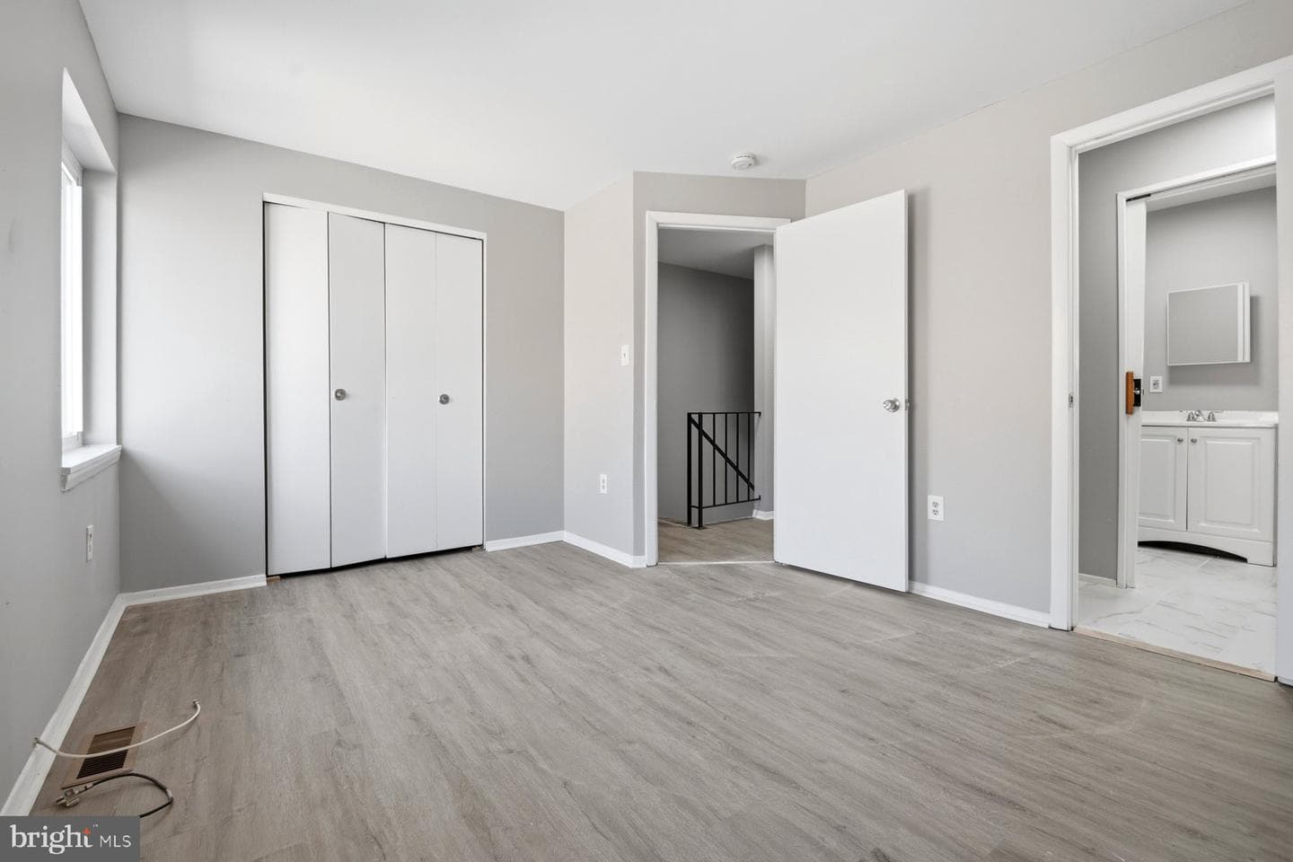 4626 Frederick Avenue photo 20
