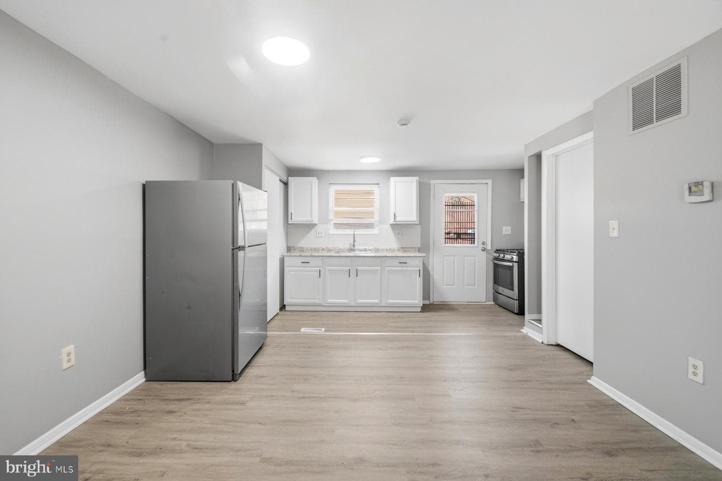 4626 Frederick Avenue photo 8