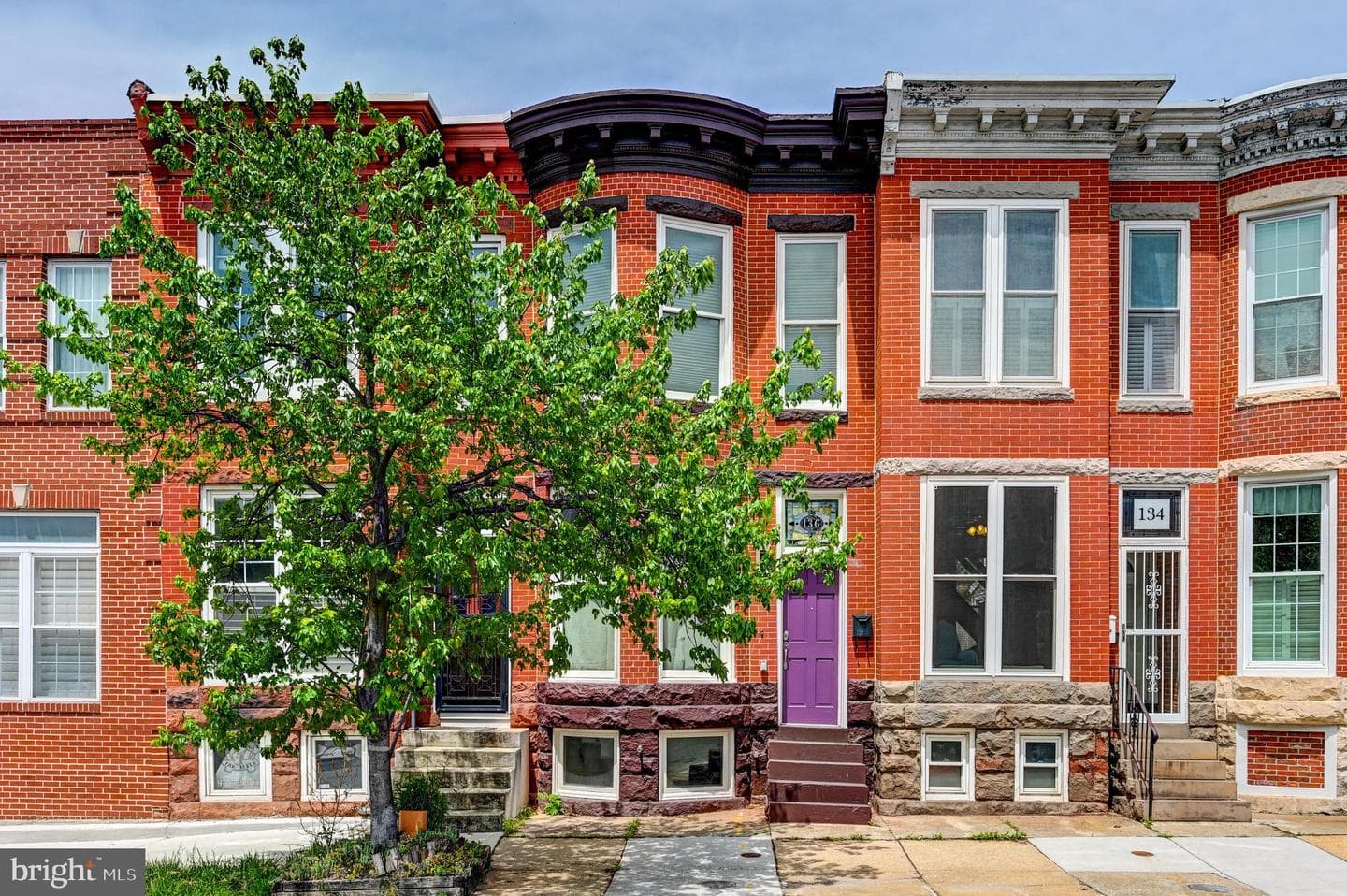 136 W Ostend Street photo 32