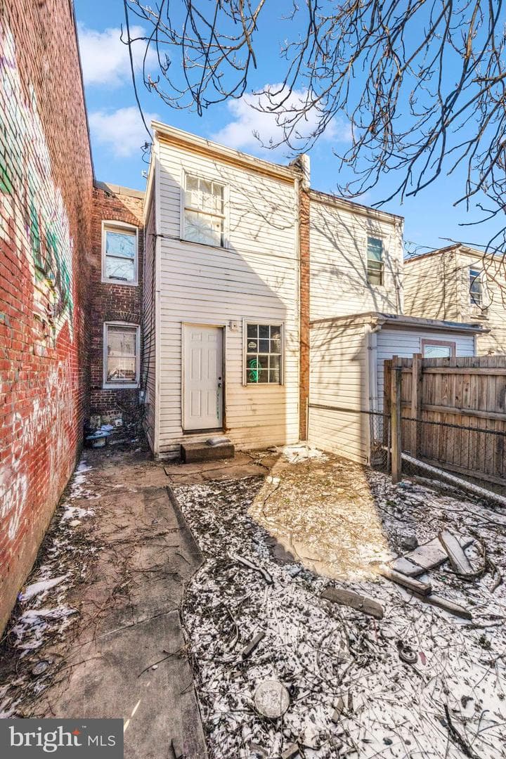 2365 Washington Boulevard photo 22