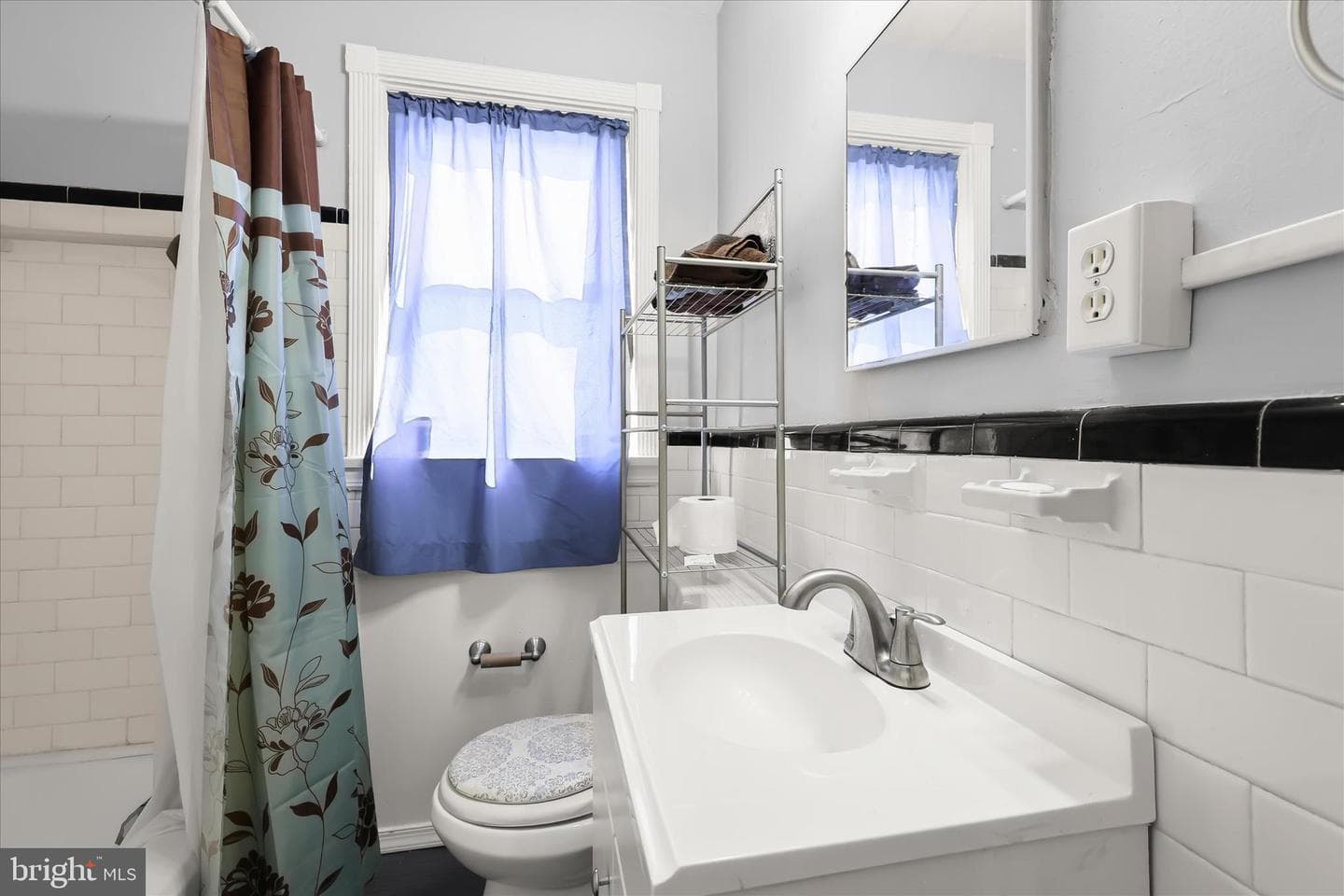 1504 N Linwood Avenue photo 20