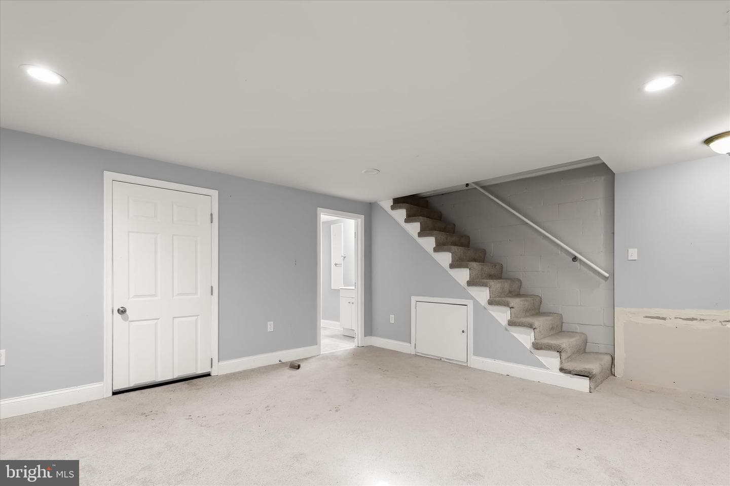 1504 N Linwood Avenue photo 23