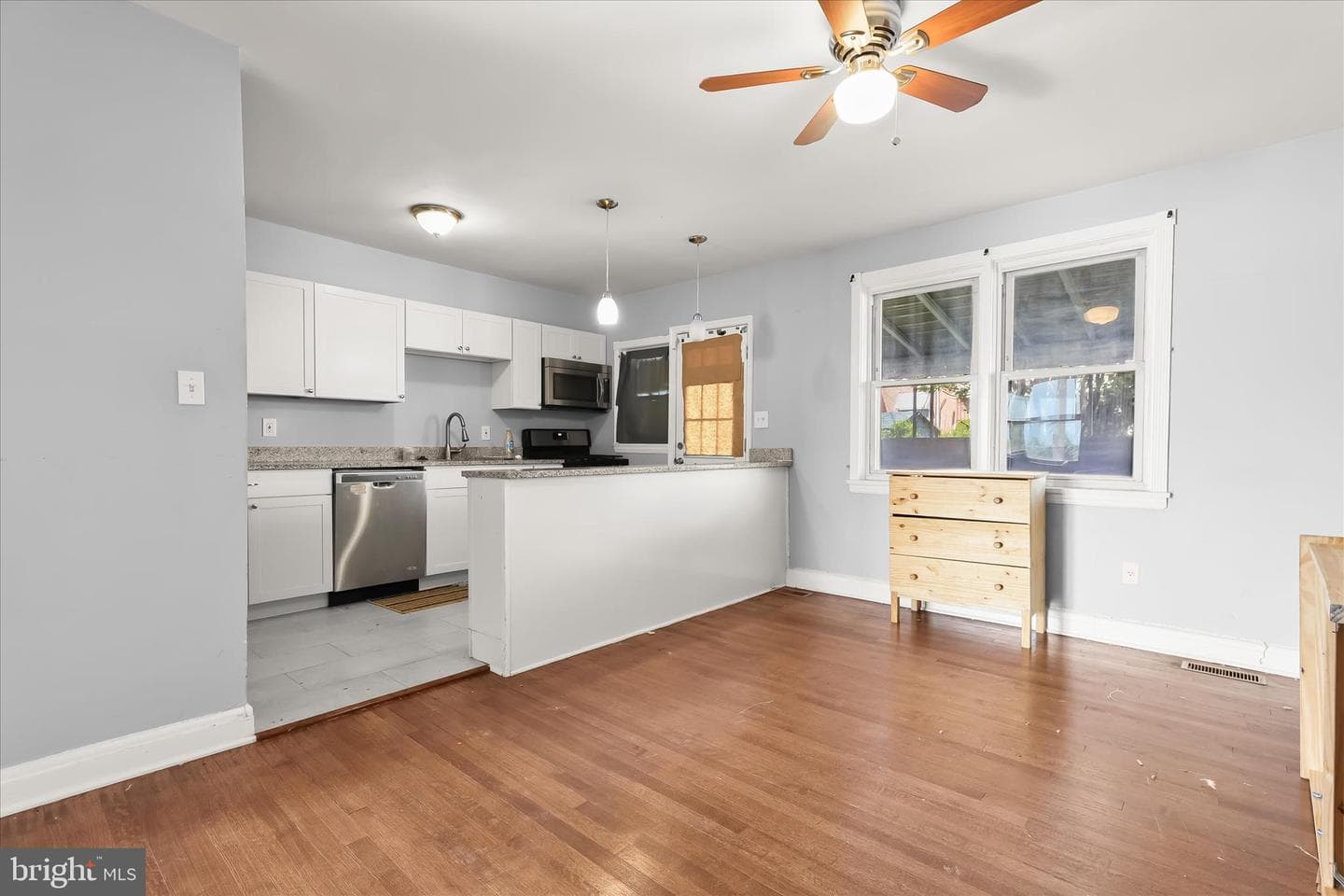 1504 N Linwood Avenue photo 8