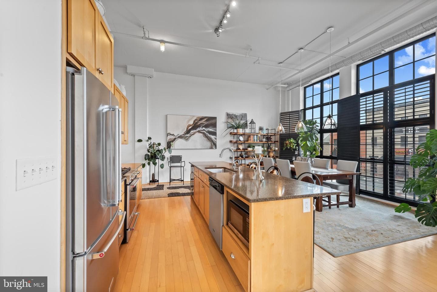 1220 Bank Street #204 photo 7