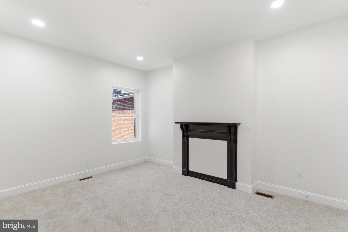 1526 Mcculloh Street photo 32