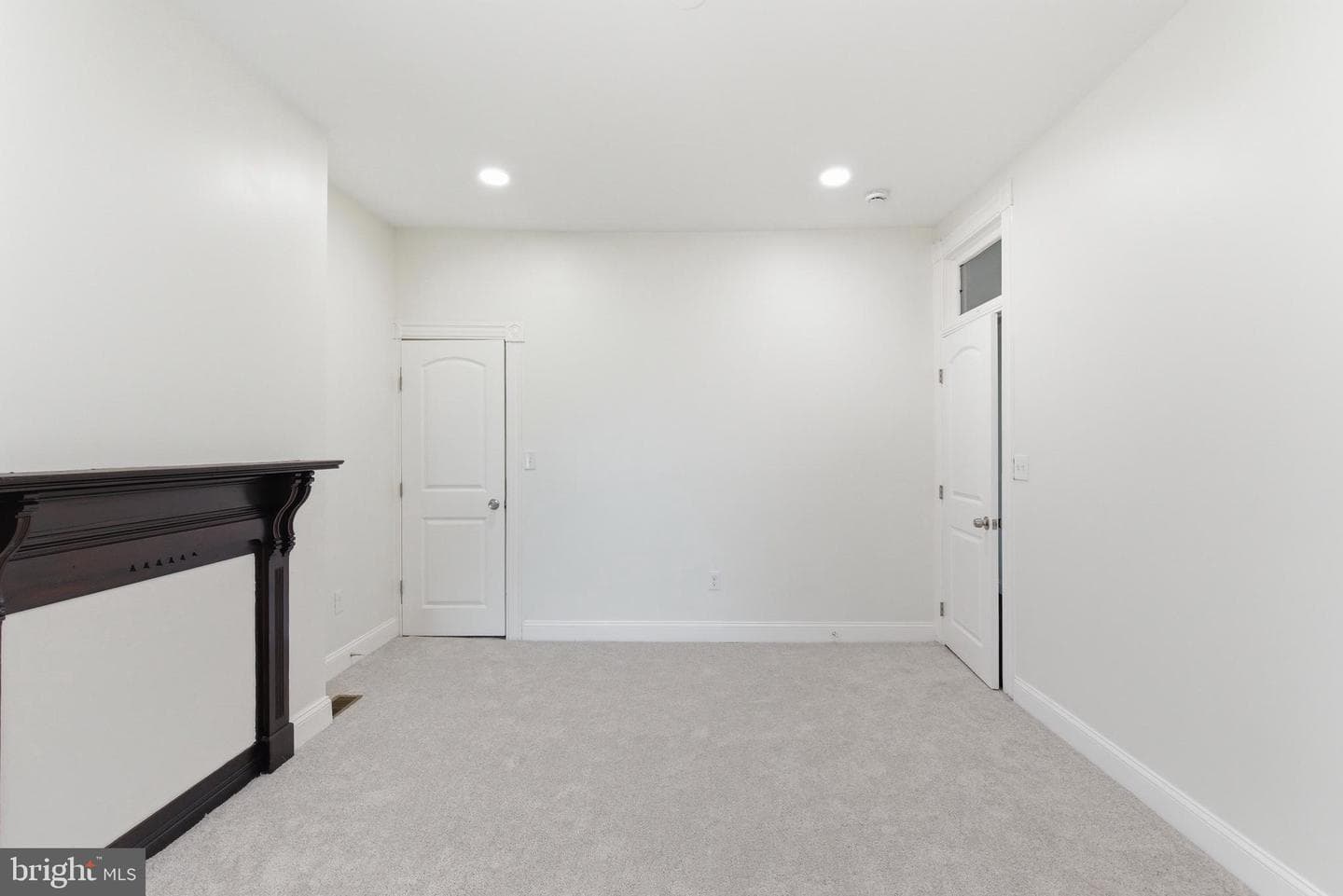 1526 Mcculloh Street photo 33