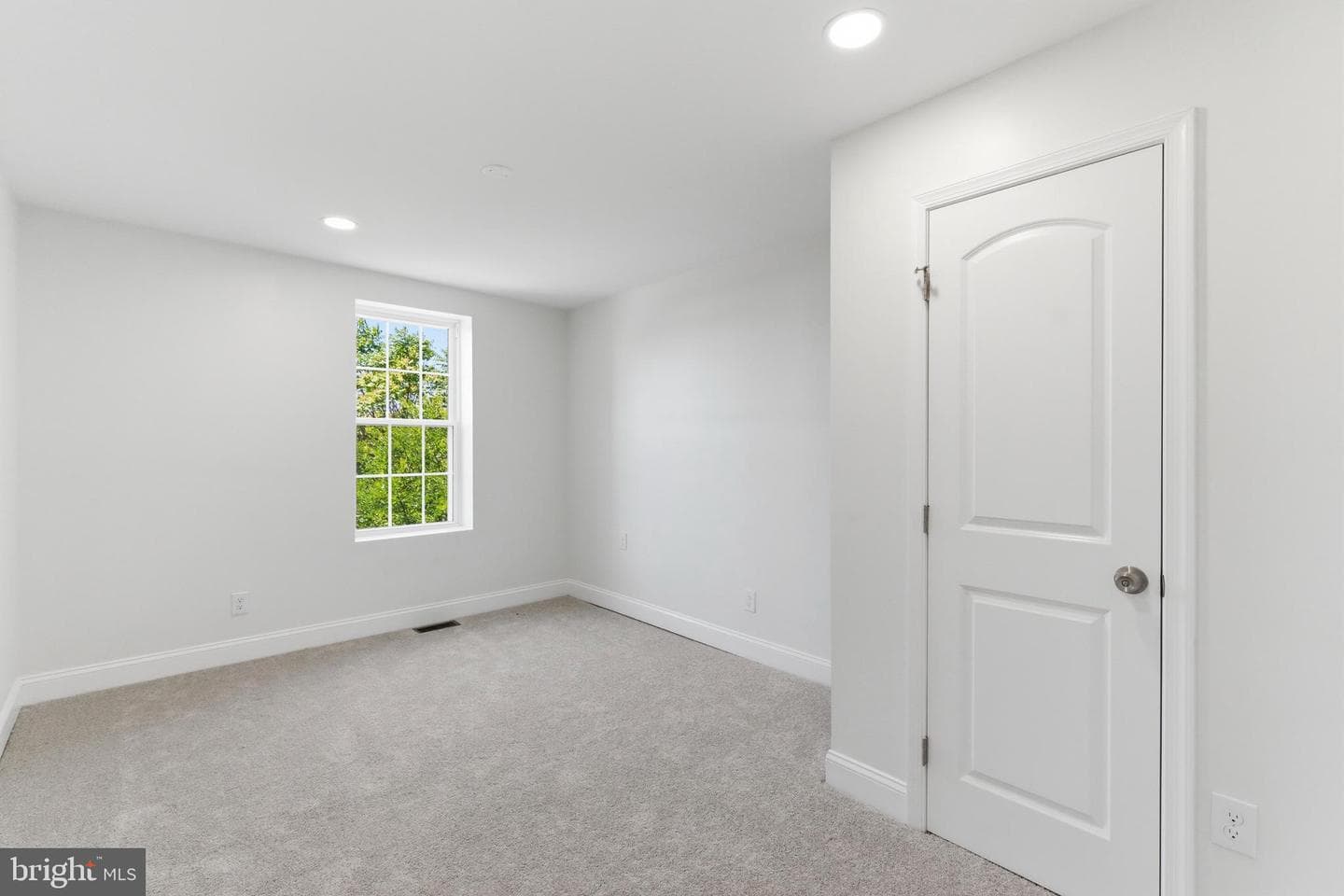 1526 Mcculloh Street photo 34