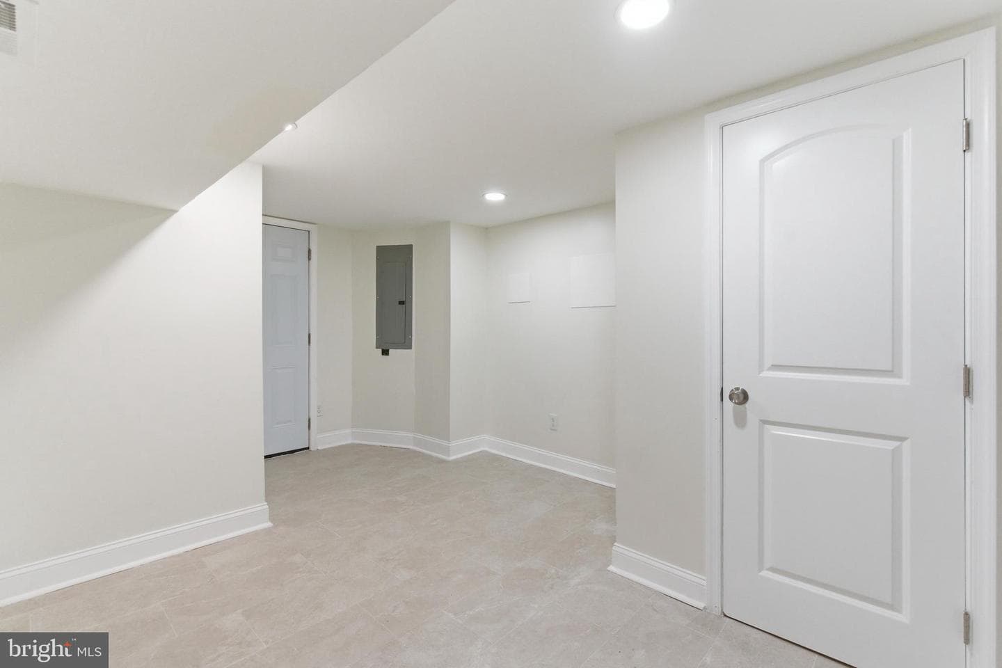 1526 Mcculloh Street photo 41