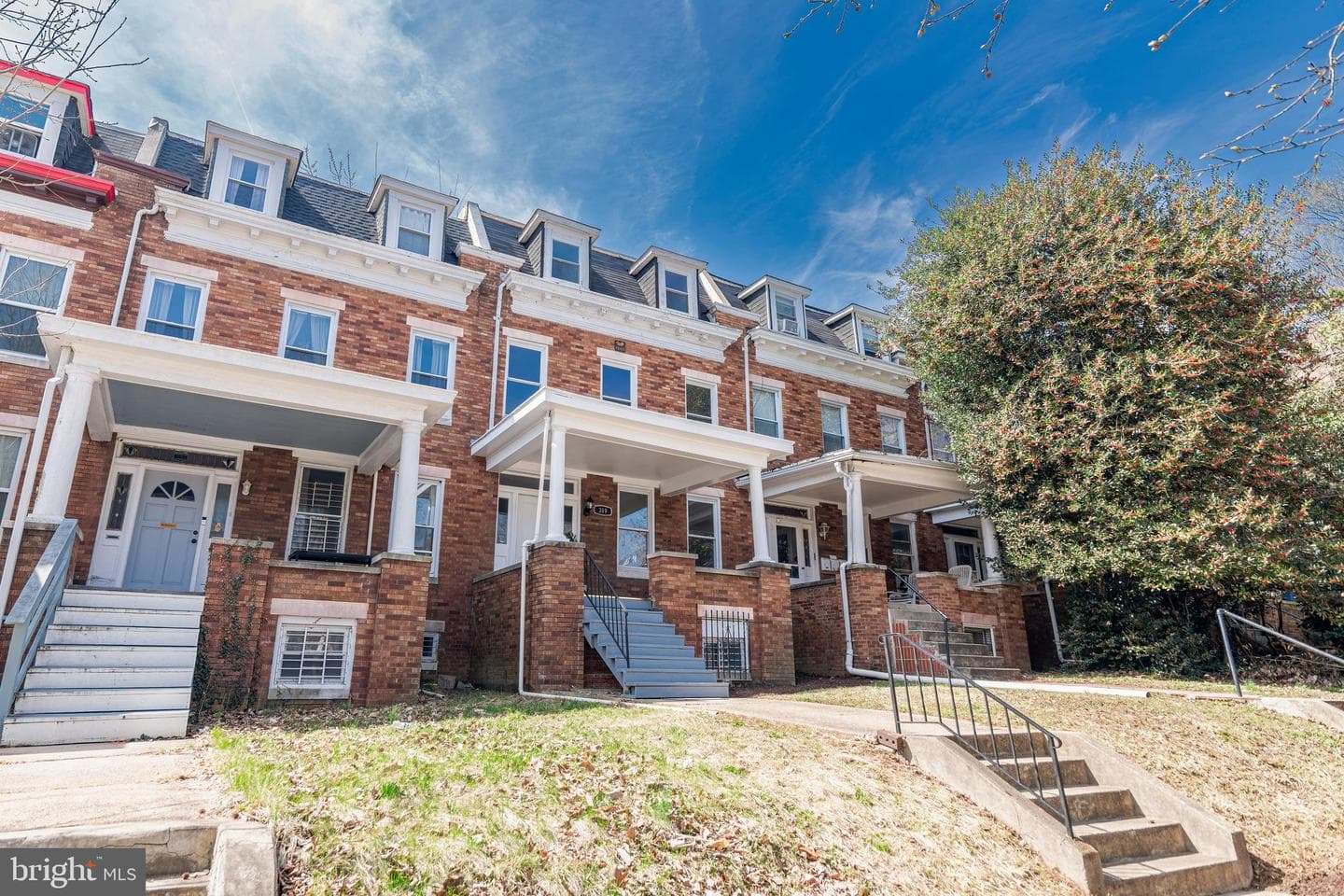 319 E University Parkway, Baltimore