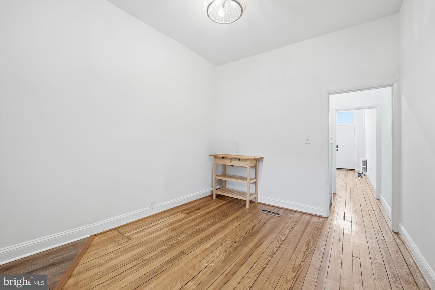 129 N Collington Avenue photo 12