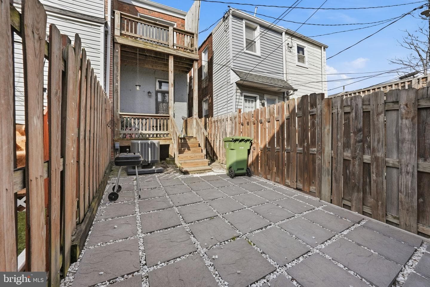 129 N Collington Avenue photo 23