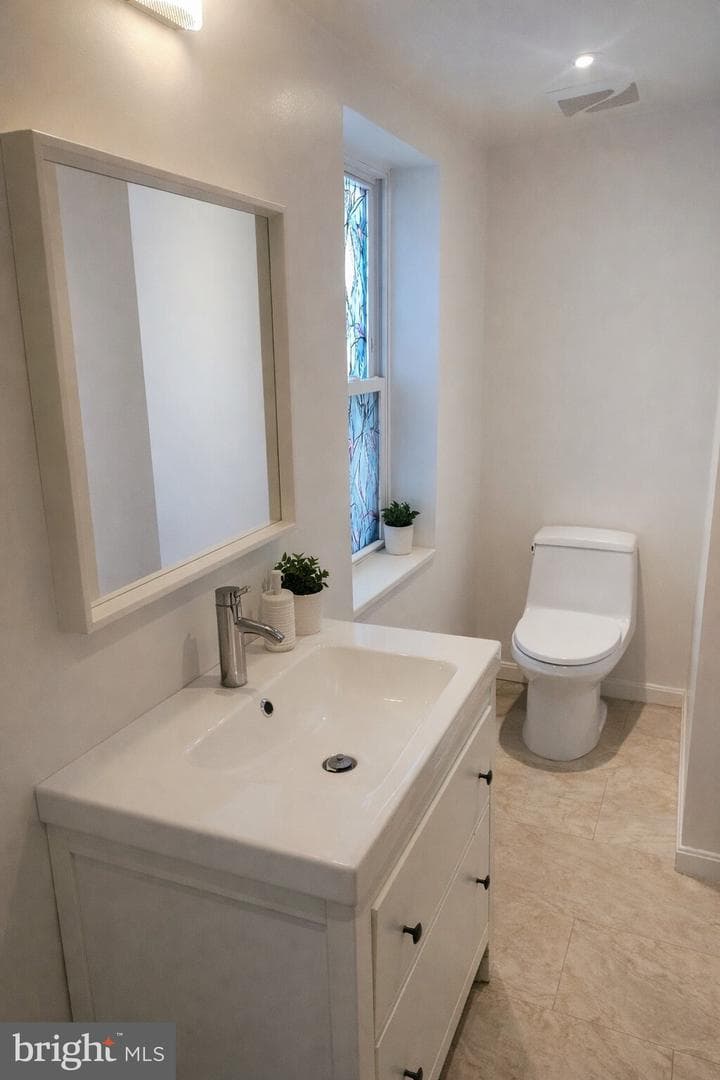 816 W Lombard Street photo 4