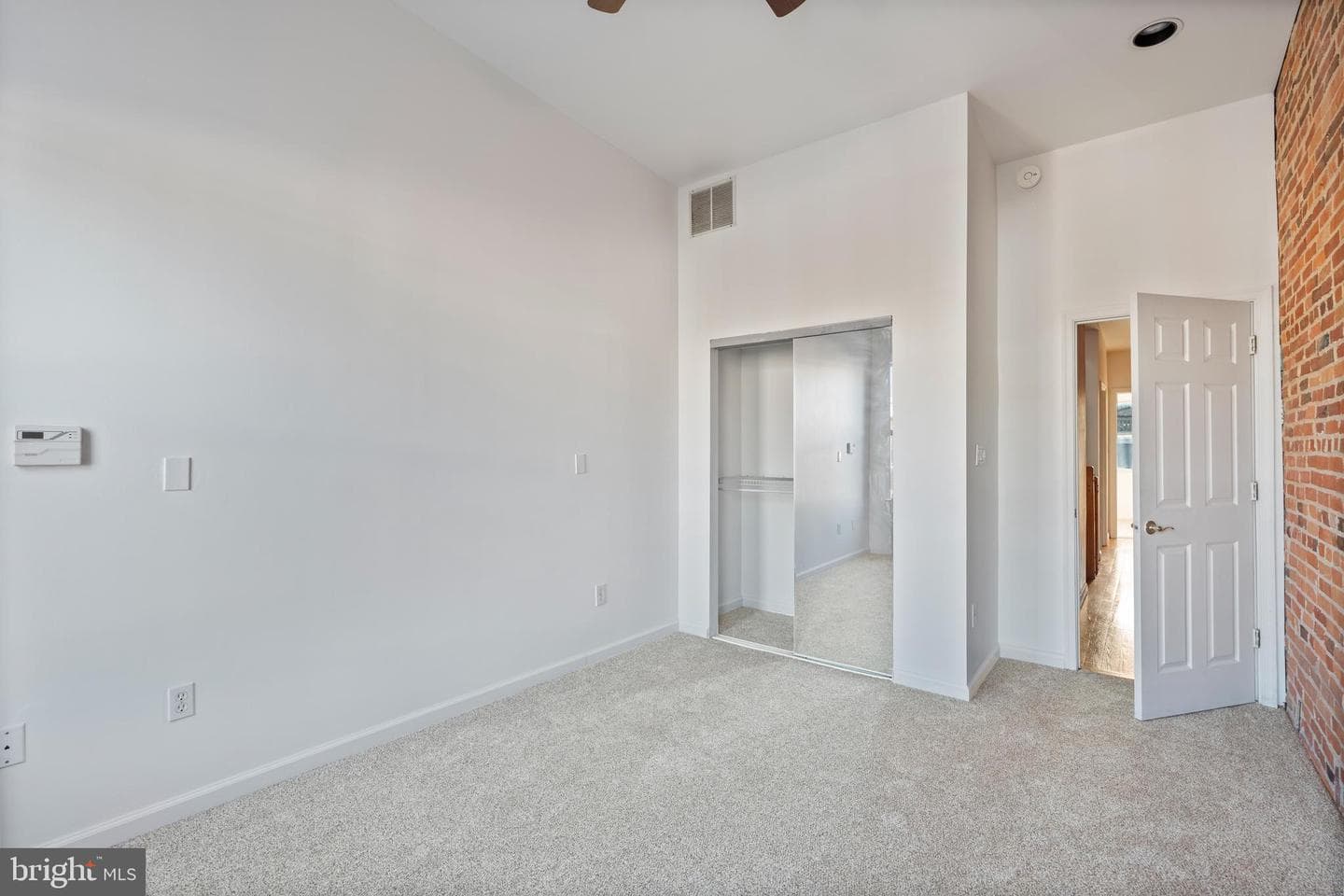 1407 Webster Street photo 23