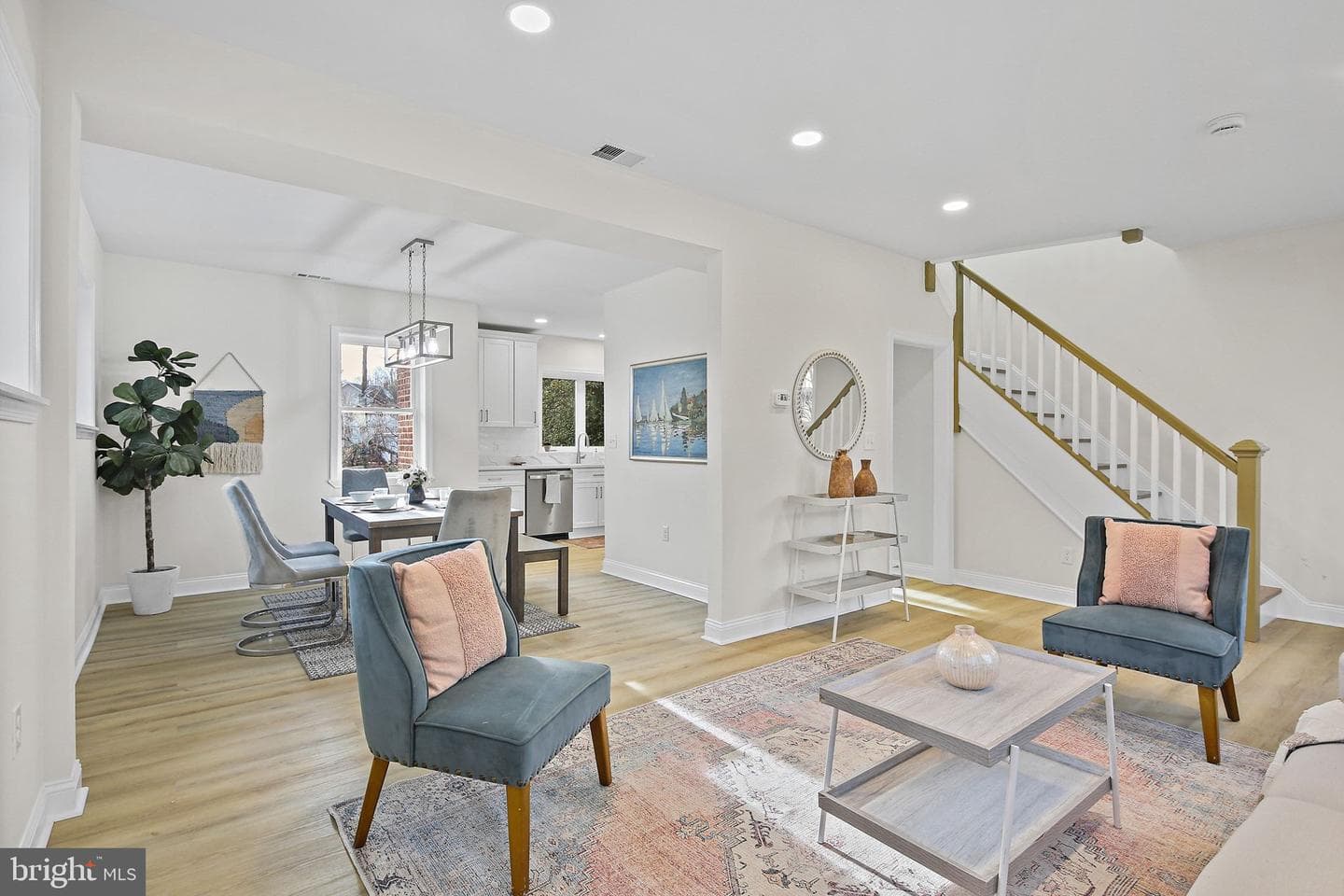 402 Westgate Road photo 4