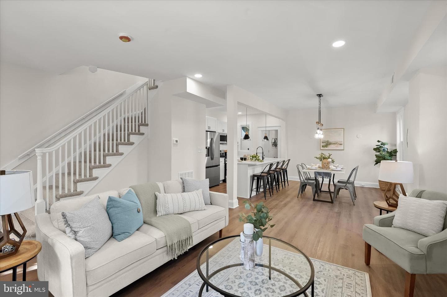 614 Stamford Road photo 10