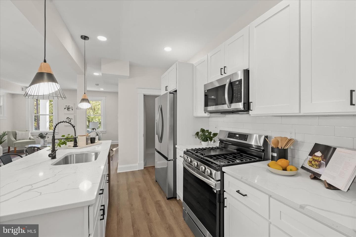 614 Stamford Road photo 13