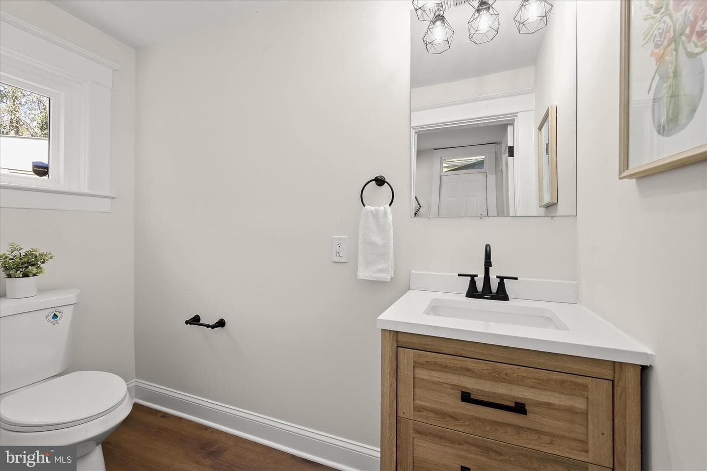614 Stamford Road photo 19