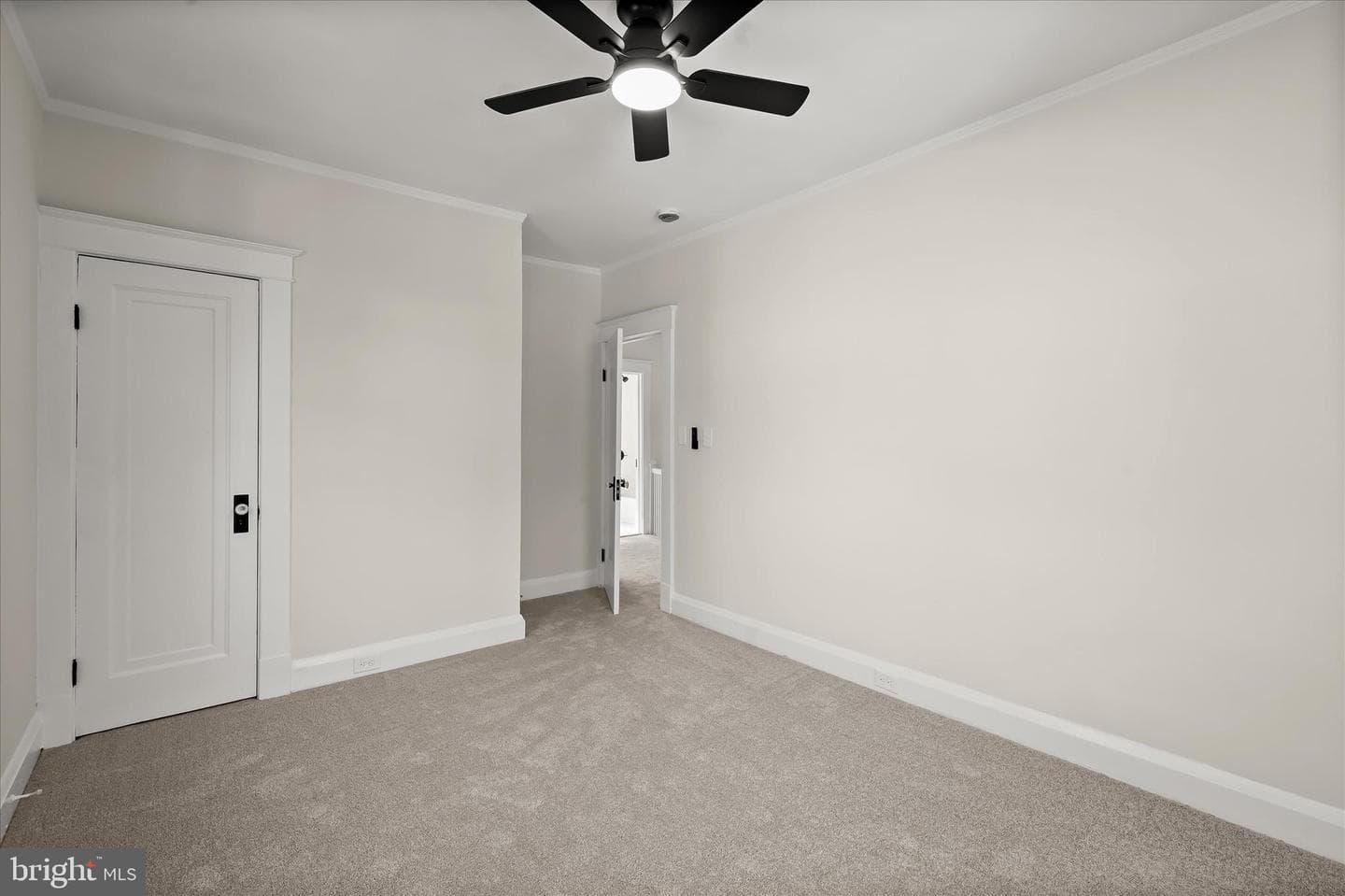 614 Stamford Road photo 26