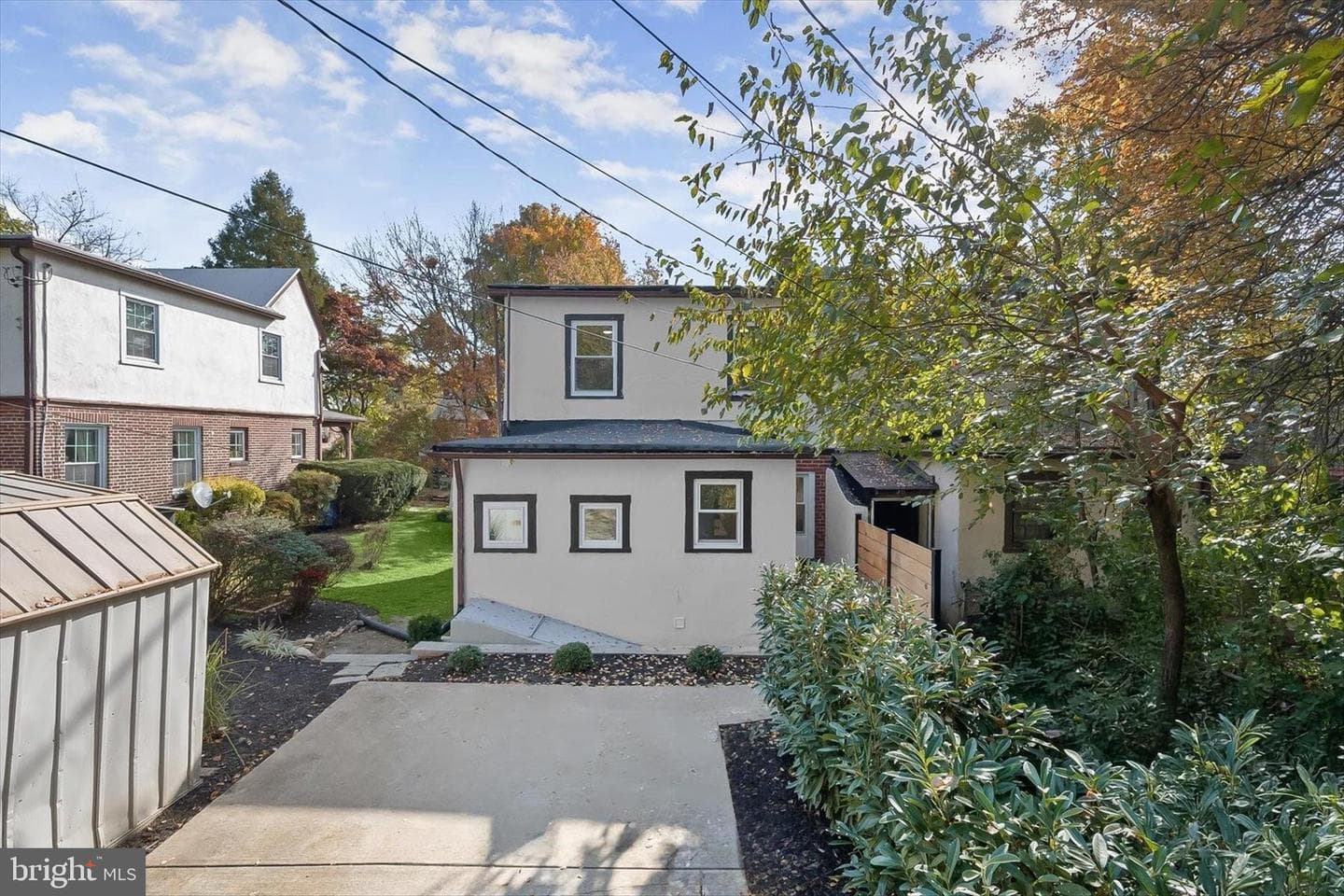 614 Stamford Road photo 37
