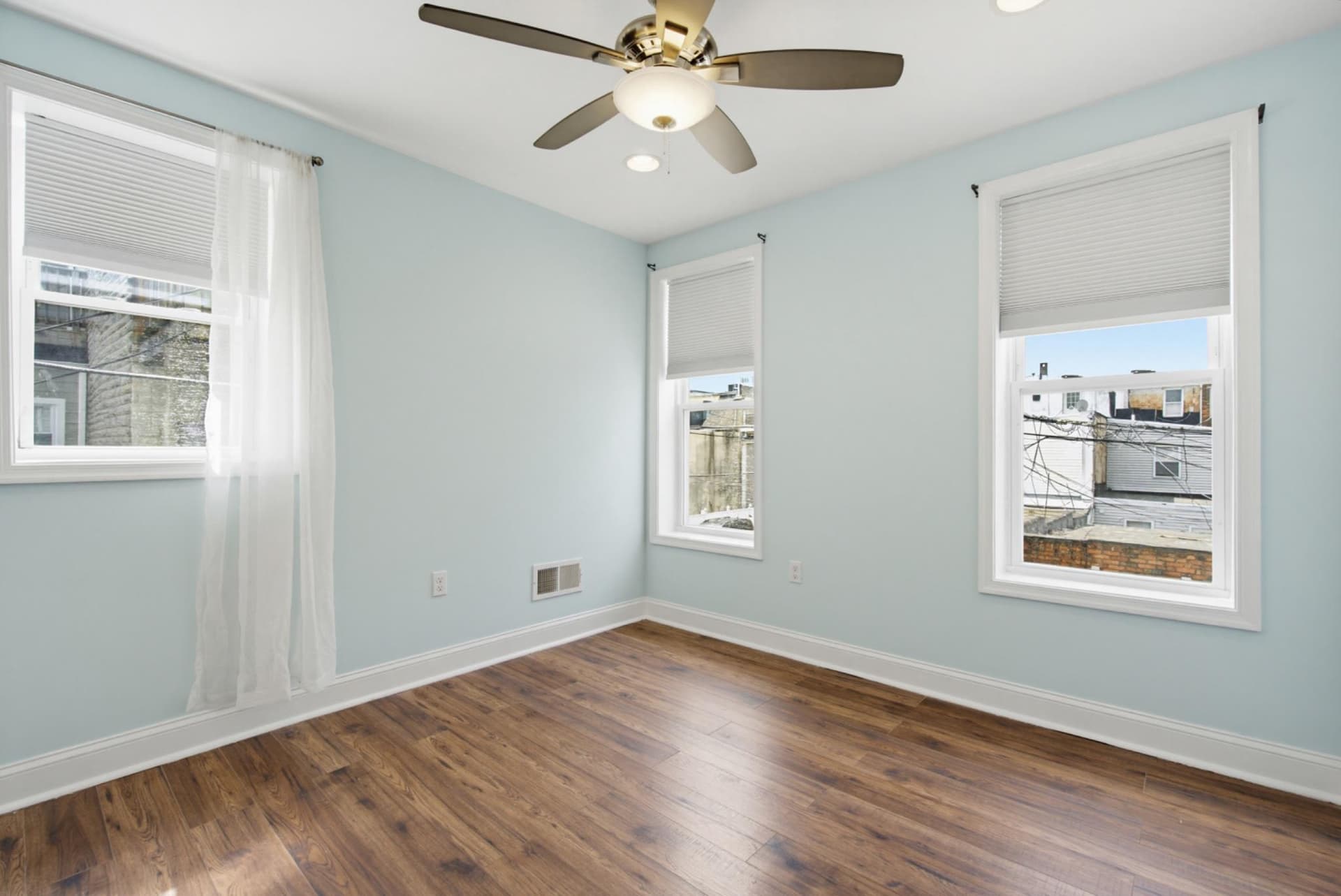 1429 Olive Street photo 19
