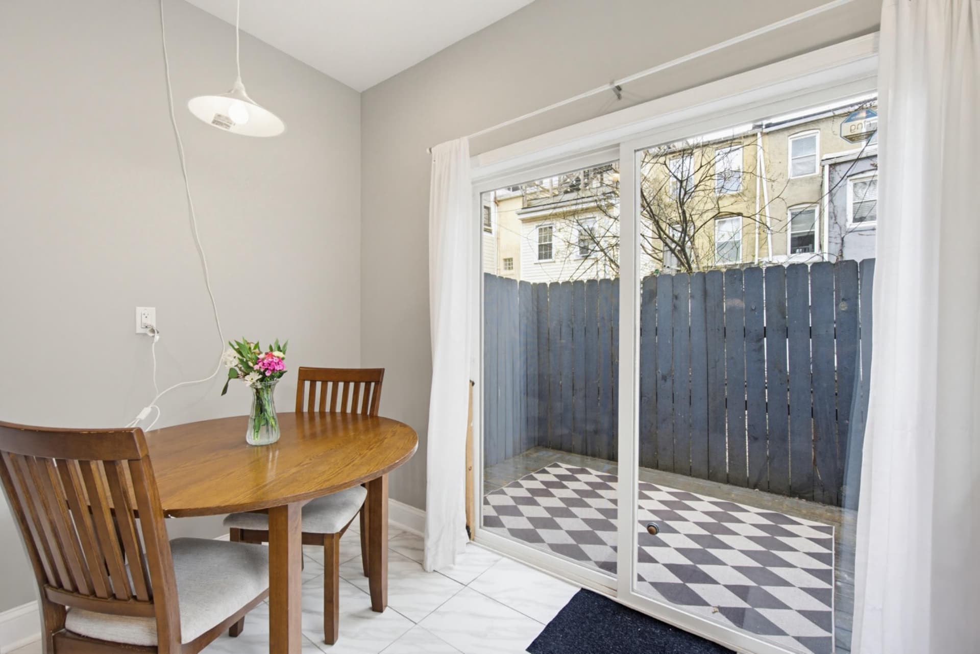 1429 Olive Street photo 9