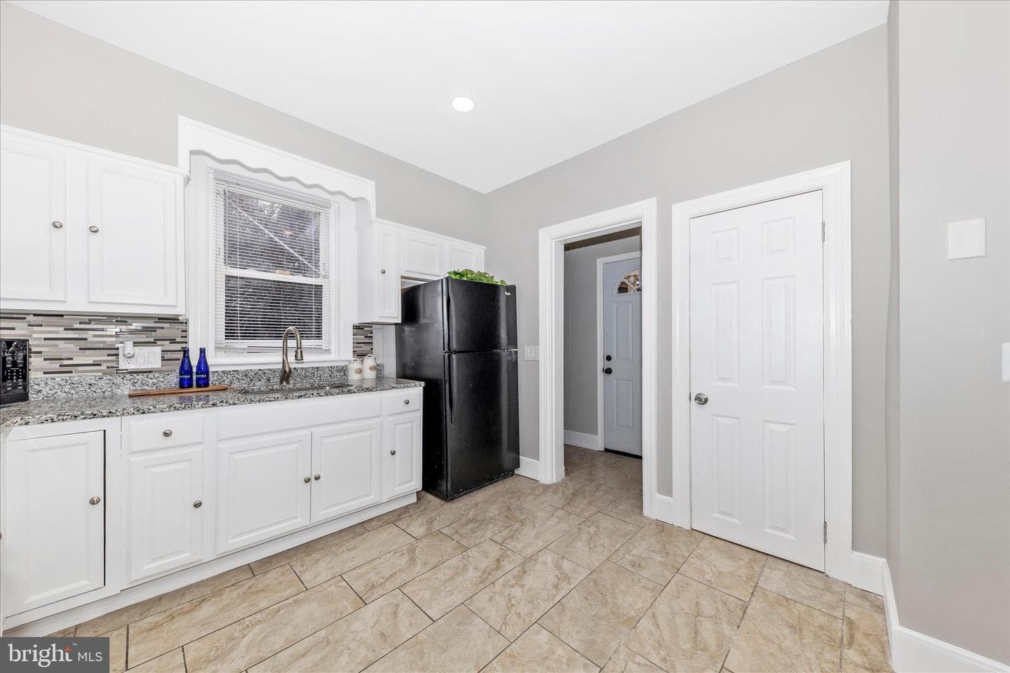 2905 Goodwood Road photo 15