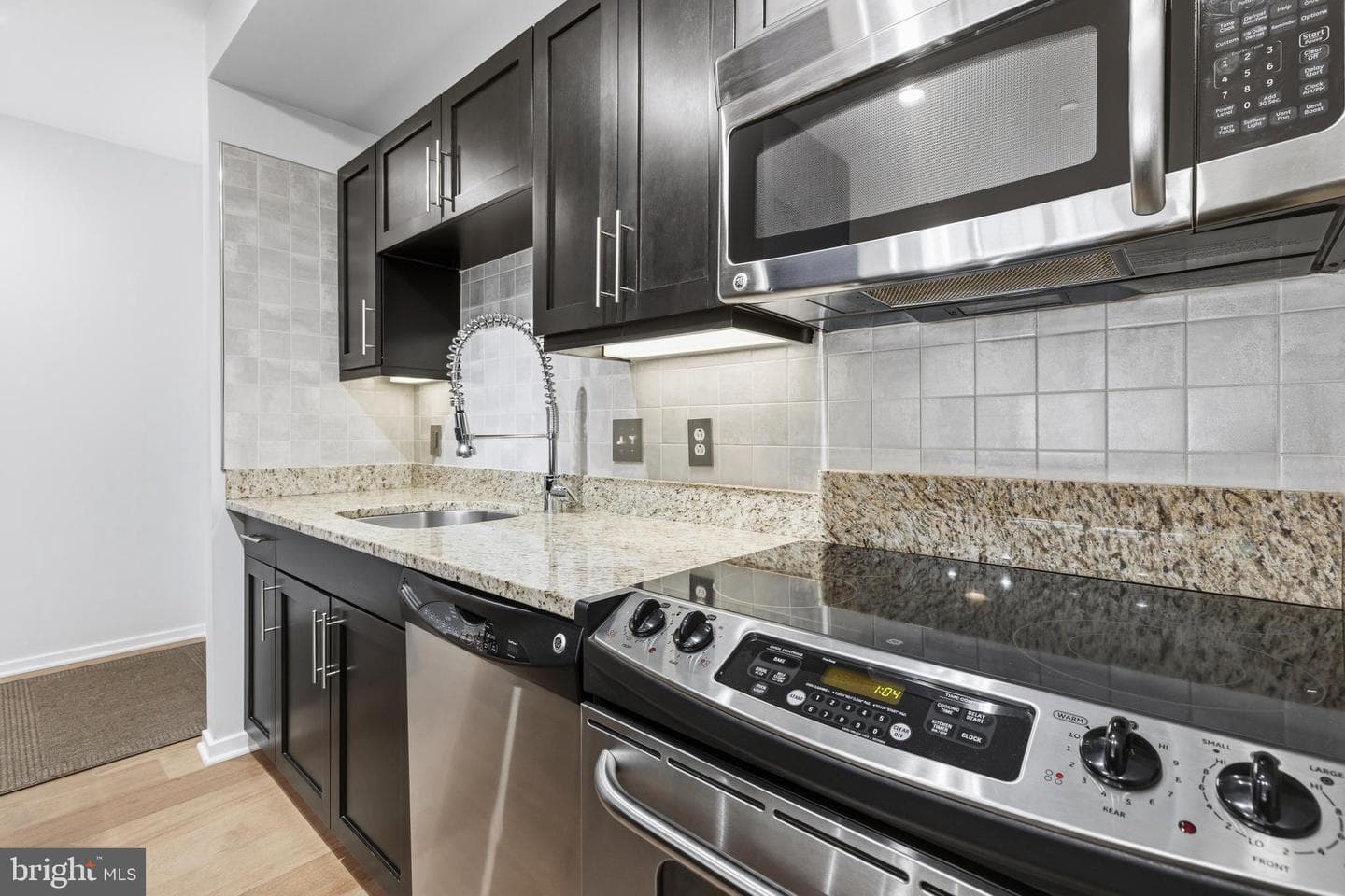 1200 Steuart Street #1035 photo 6