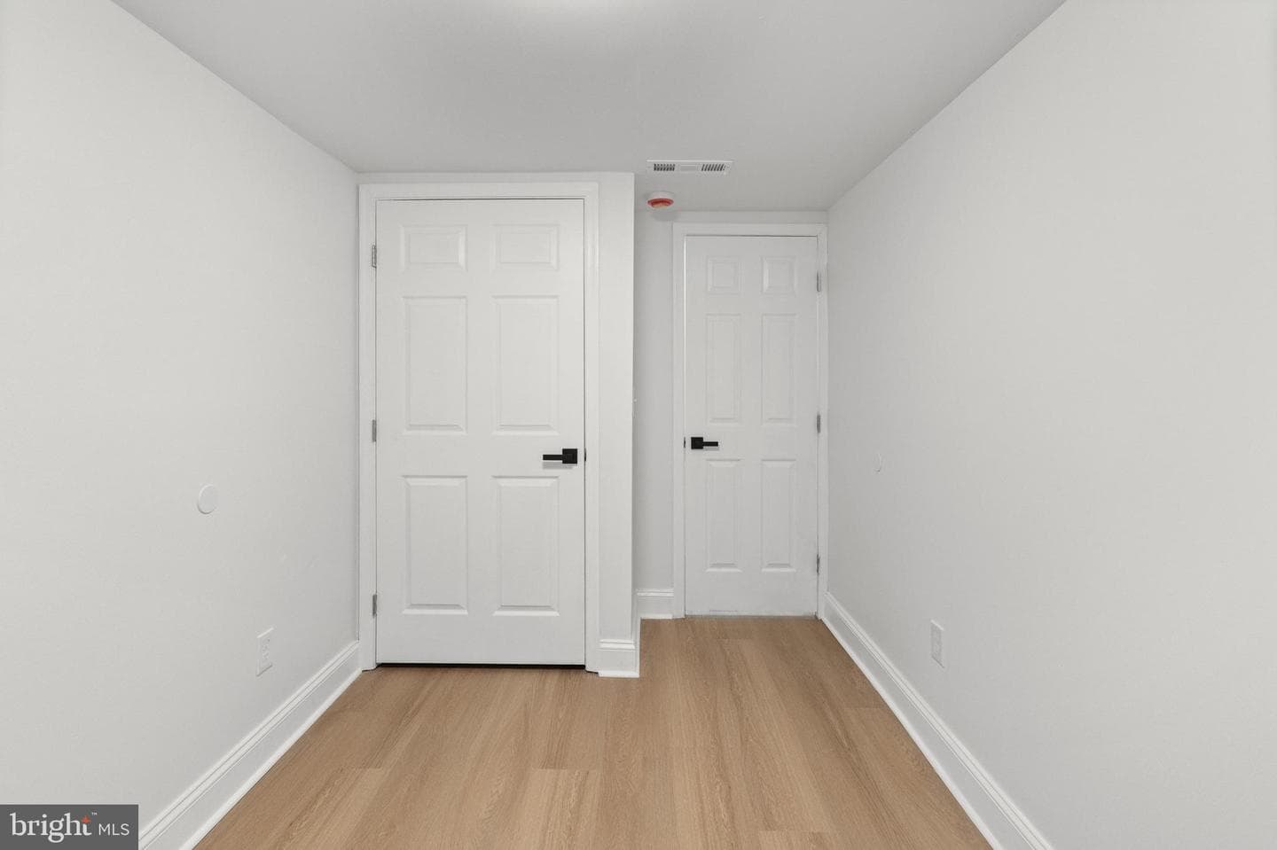 1631 E Oliver Street photo 32