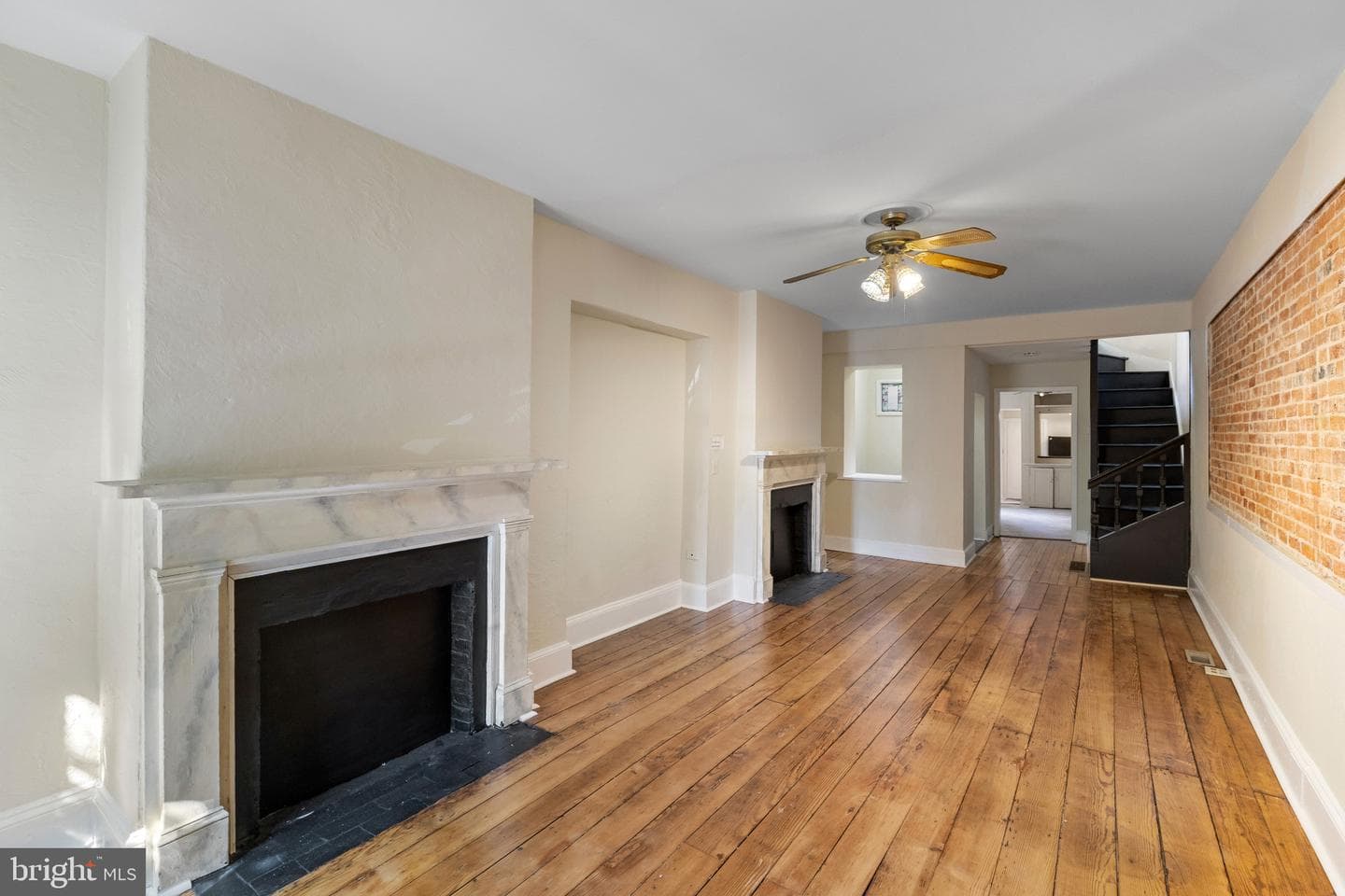 119 Poppleton Street S photo 4
