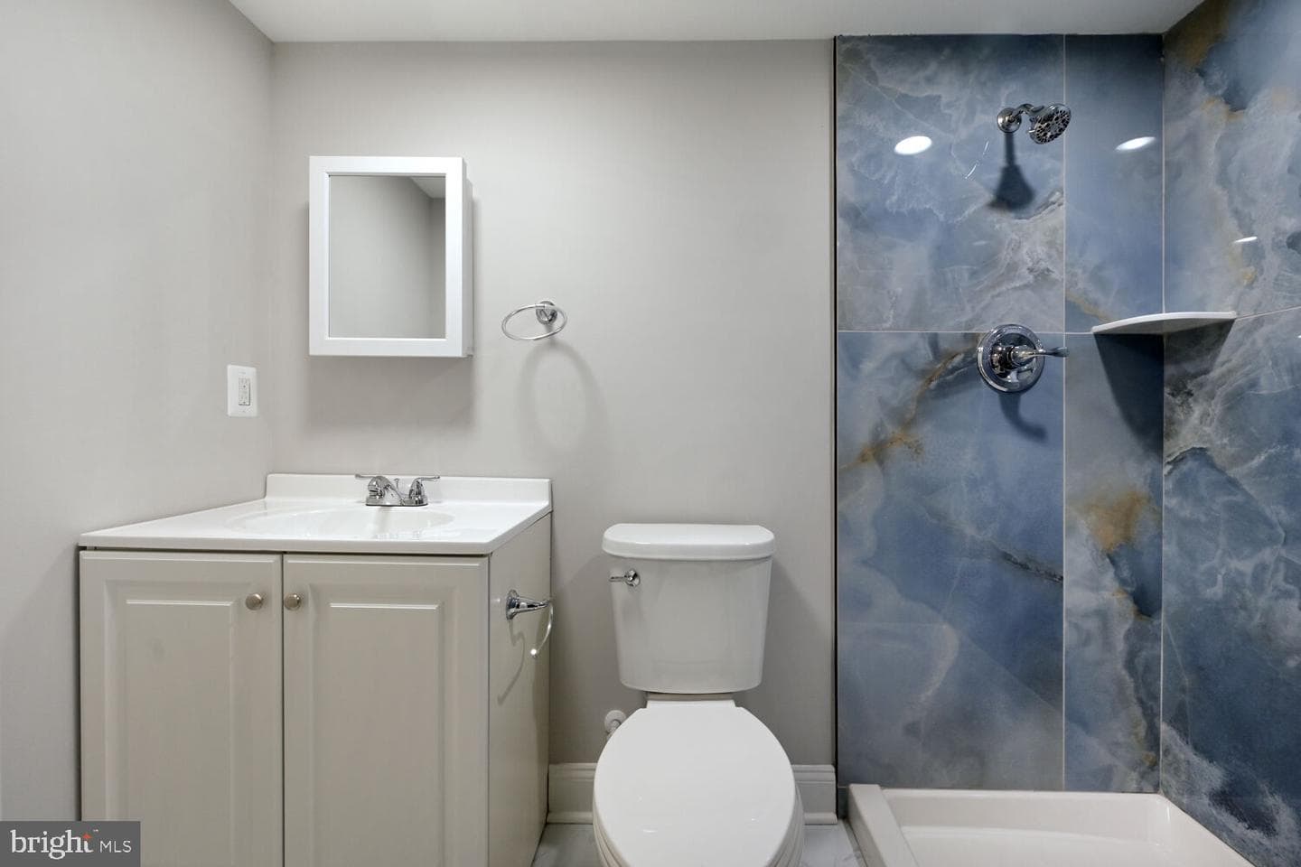 118 Upmanor Road photo 16