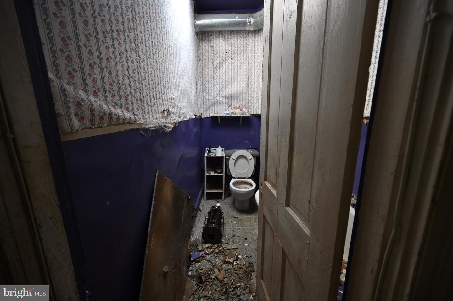 2509 Hollins Street photo 25