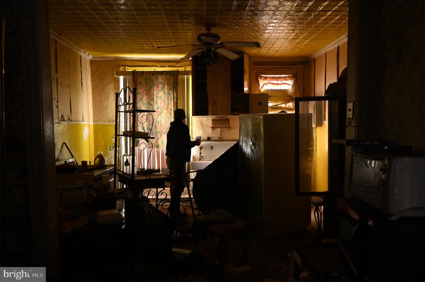 2509 Hollins Street photo 7