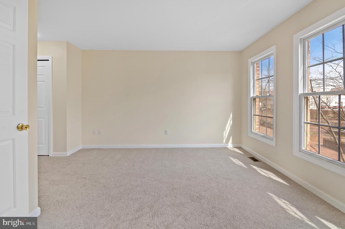 512 Saint Mary Street photo 17